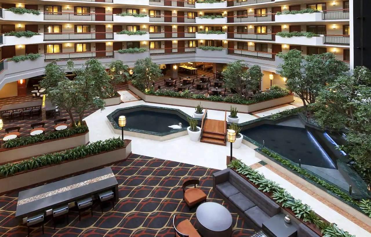 Embassy Suites By Hilton Dallas Near The Galleria Eksteriør bilde