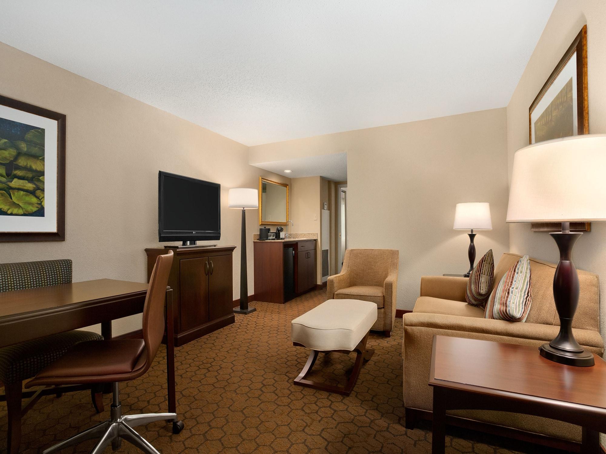 Embassy Suites By Hilton Dallas Near The Galleria Eksteriør bilde