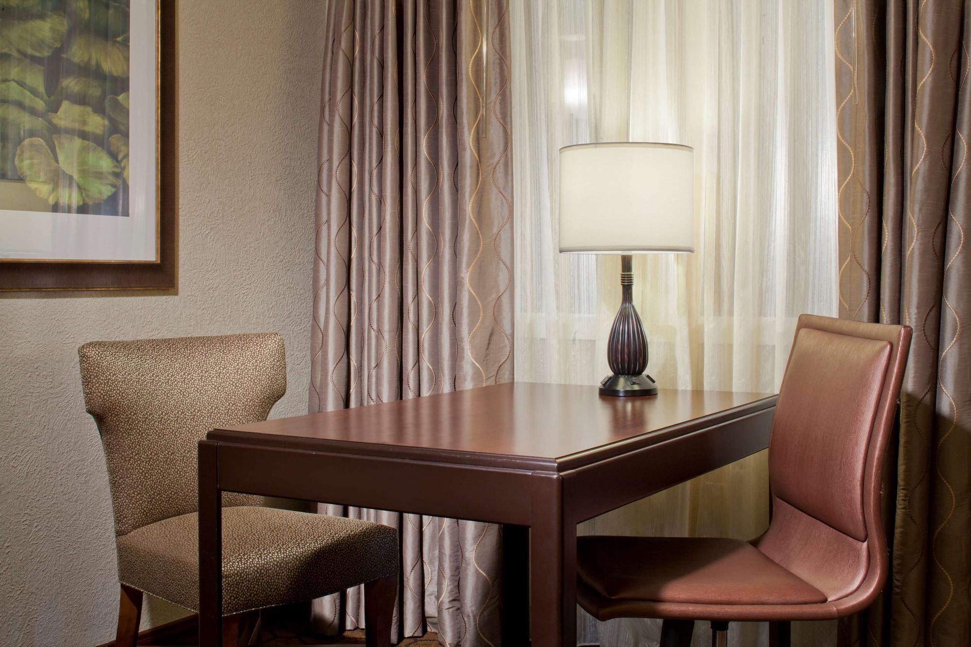 Embassy Suites By Hilton Dallas Near The Galleria Eksteriør bilde