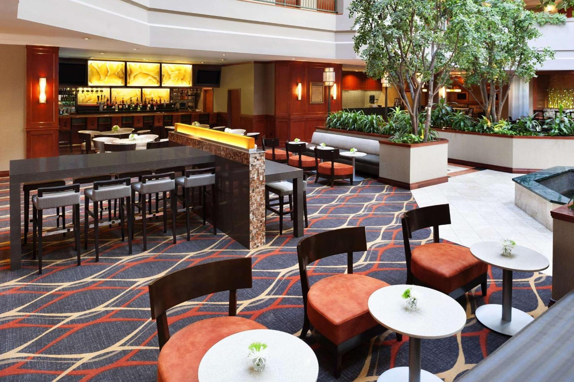 Embassy Suites By Hilton Dallas Near The Galleria Eksteriør bilde
