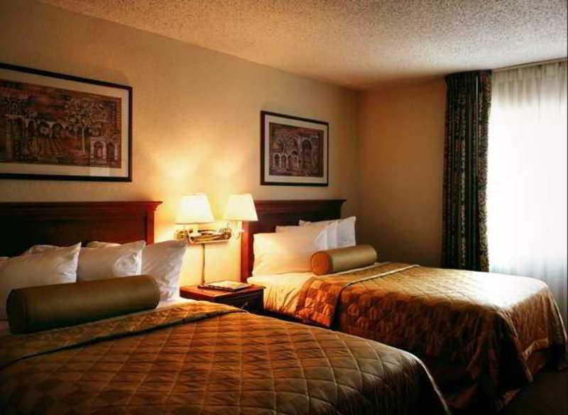 Embassy Suites By Hilton Dallas Near The Galleria Rom bilde